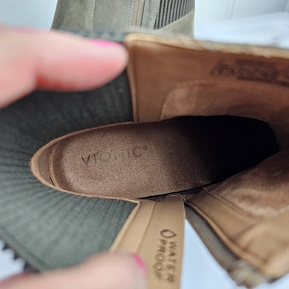 Vionic Shantelle Olive Green Waterproof Nubuck Leather Ankle Zip Booties 9 - Picture 8 of 12